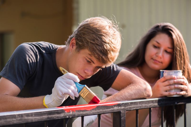 Who Does Fence Service